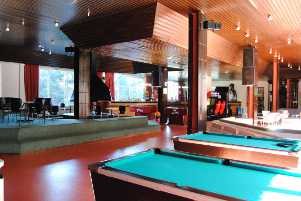 Viaje a la nieve en Masella — Fin de Año, hotel a pie de pista y familia esquiando — foto 5